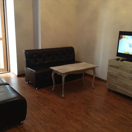Apartment Sayat-Nova Erevan Cameră foto