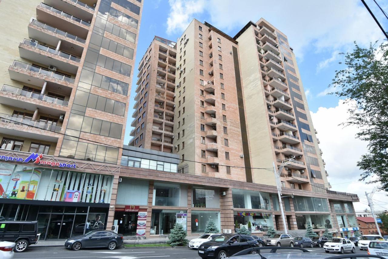 Sayat Nova Apartment Erevan Exterior foto